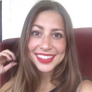 Meet your Posher, Maya